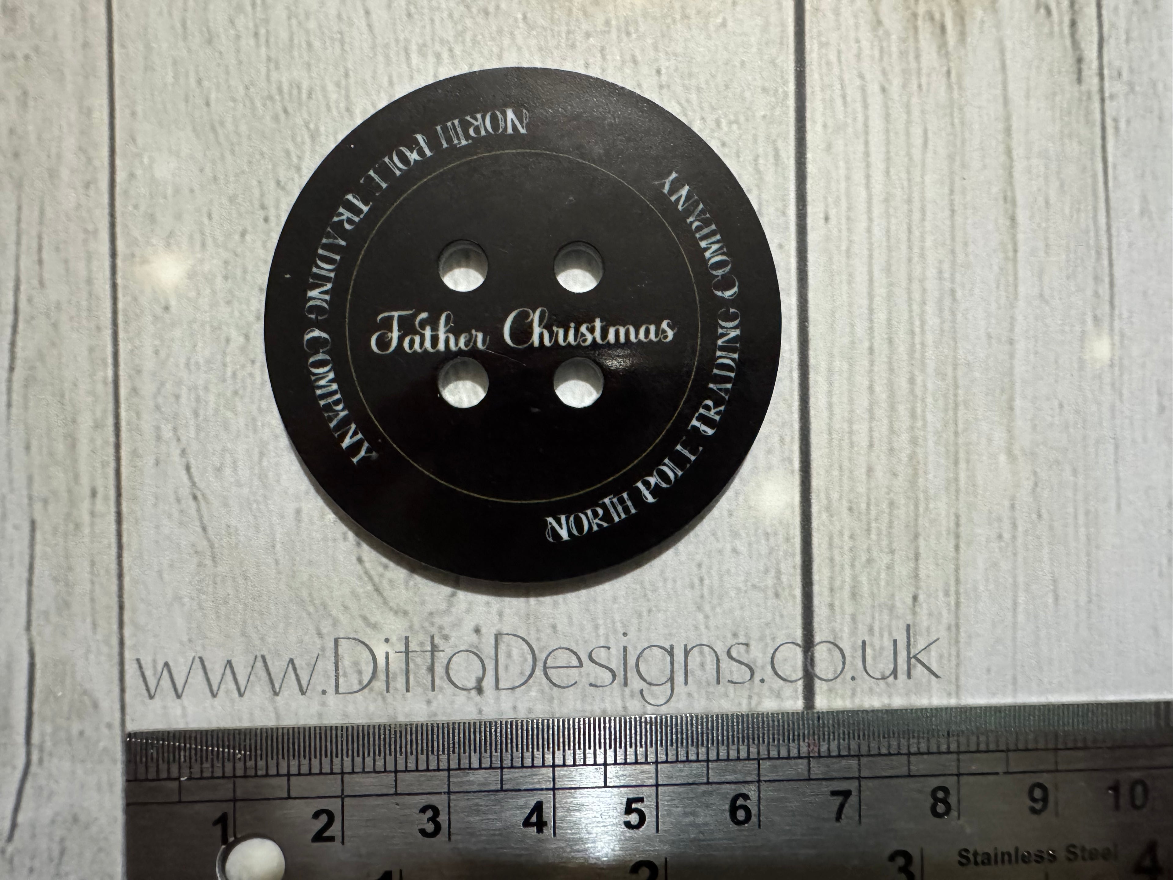 Santa / Father Christmas Lost Button